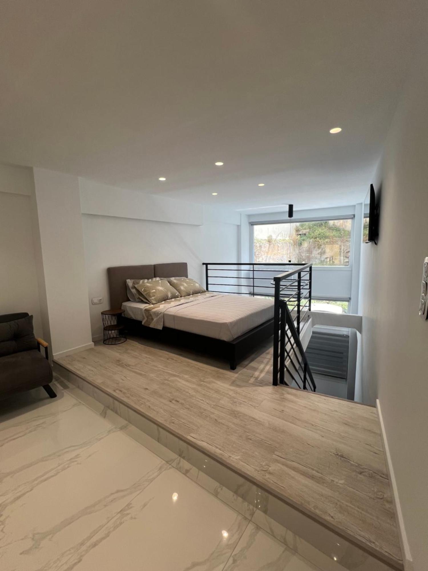 Отель Olgas Loft Кавала Экстерьер фото